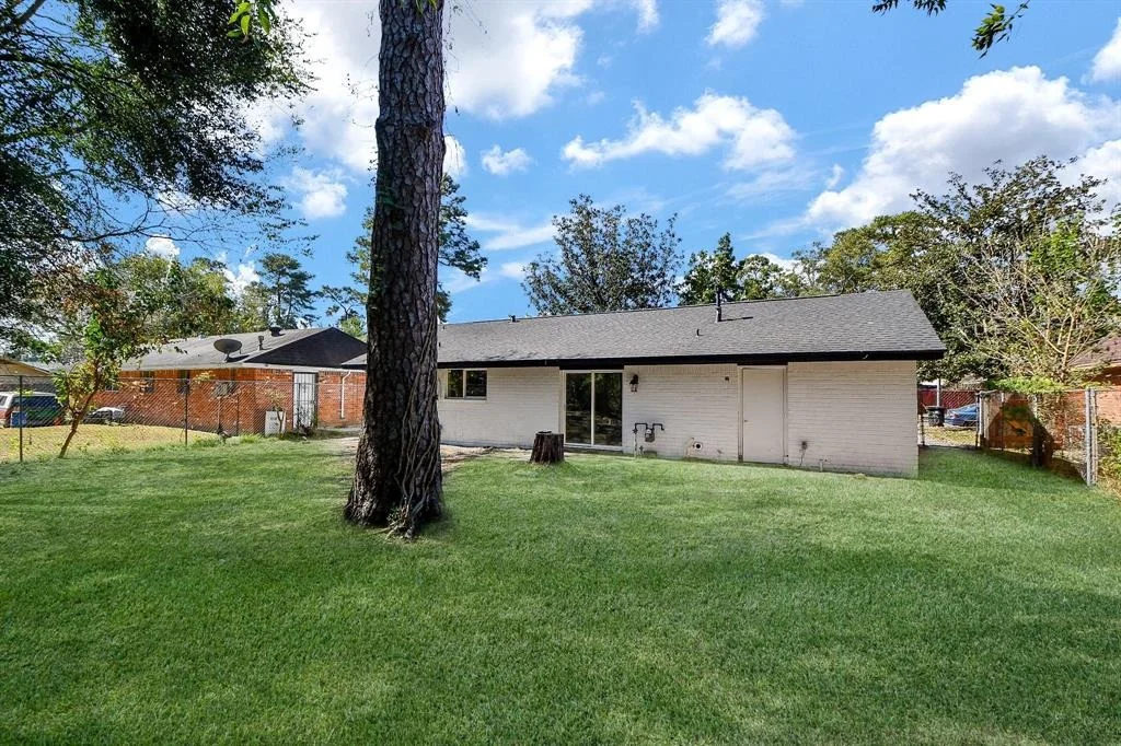 Photo of 10926 Cheeves Drive
