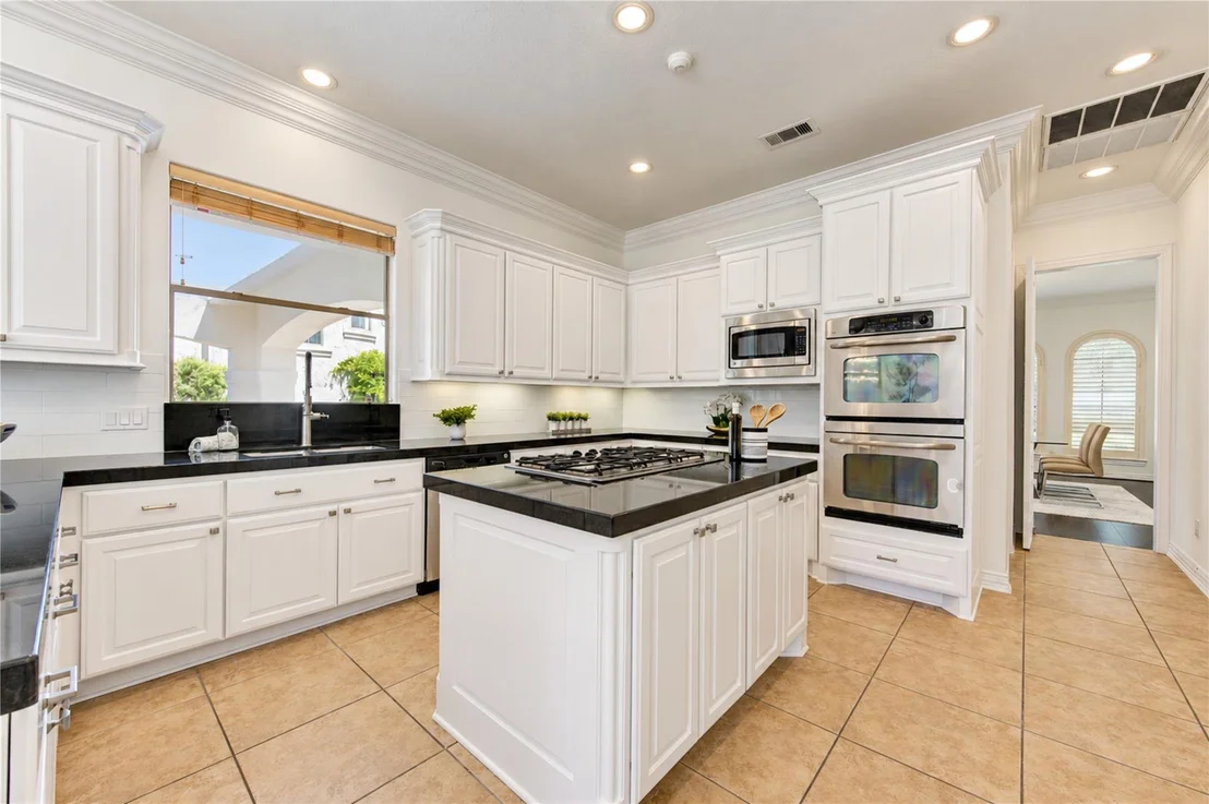 Photo of 14014 Hampton Cove Drive