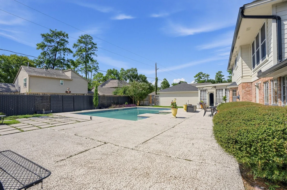 Photo of 16211 N Greenfield Drive