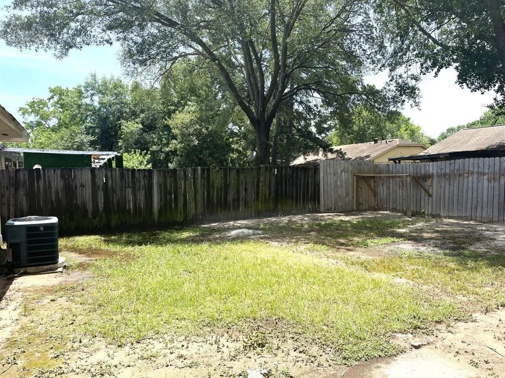 Photo of 21007 Rivershadows Lane