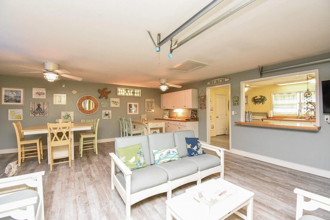 Photo of 2101 Meadow Lane