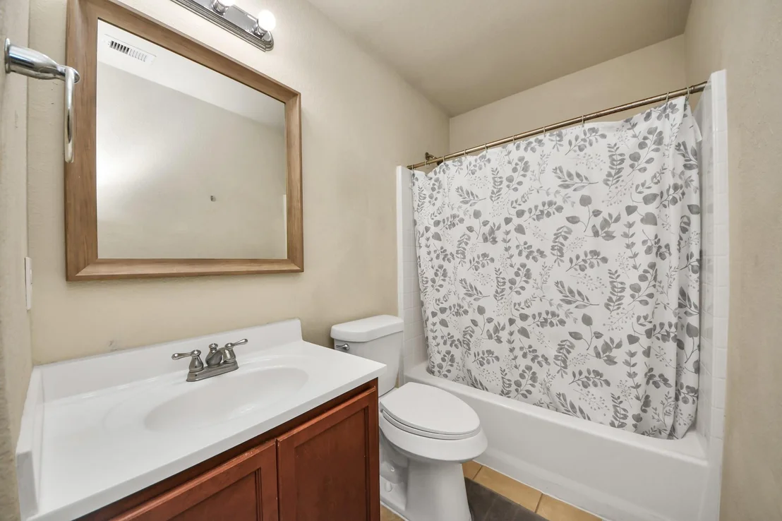 Photo of 5019 Royal Cypress Drive