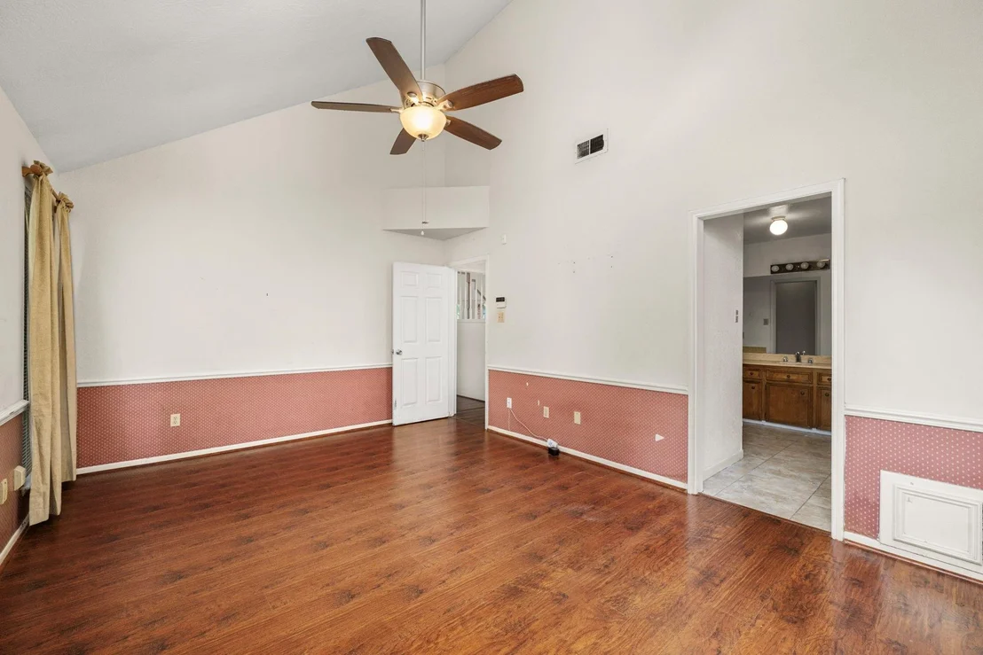 Photo of 902 Mesa Terrace Drive