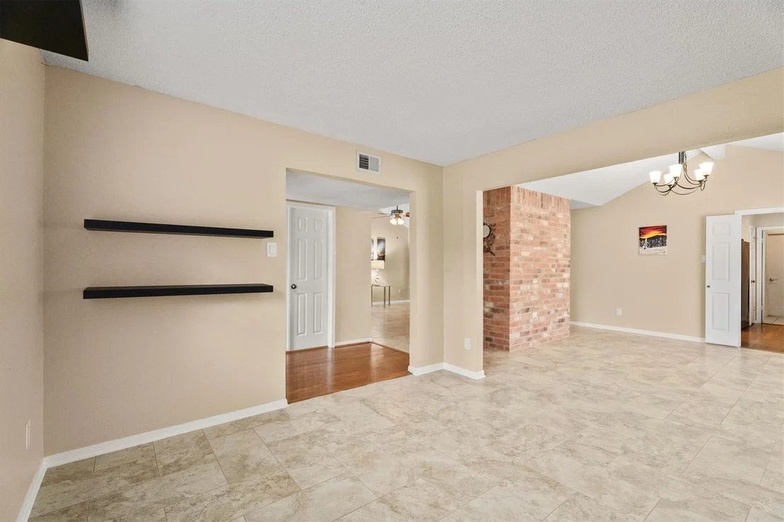 Photo of 6907 Five Forks Drive