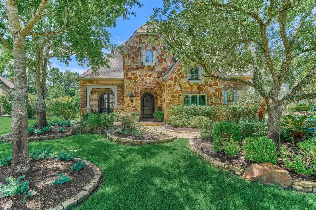 Photo of 66 S Player Manor Circle
