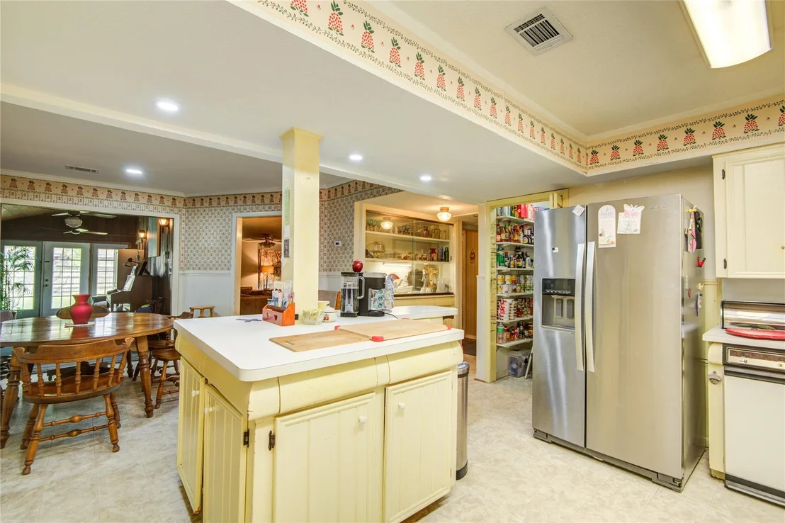 Photo of 1414 W 9th Street