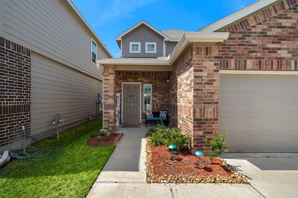 Photo of 25622 Brooklyn Lane