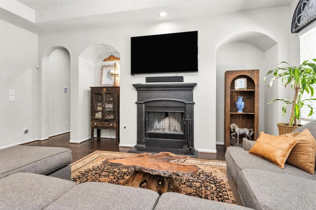 Photo of 9184 White Tail Drive
