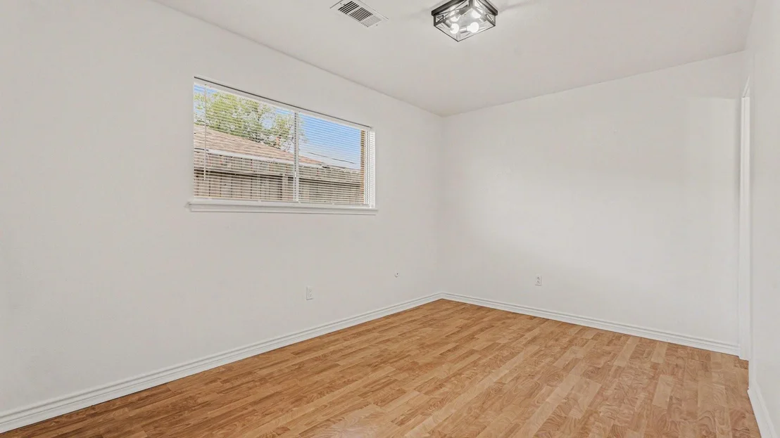 Photo of 4523 Hemlock Drive