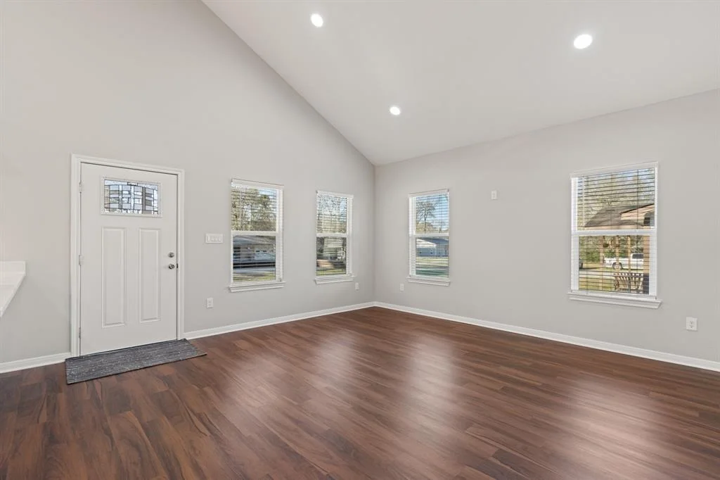 Photo of 327 Pecan