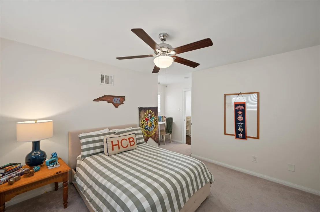 Photo of 14511 Oak Bend Drive