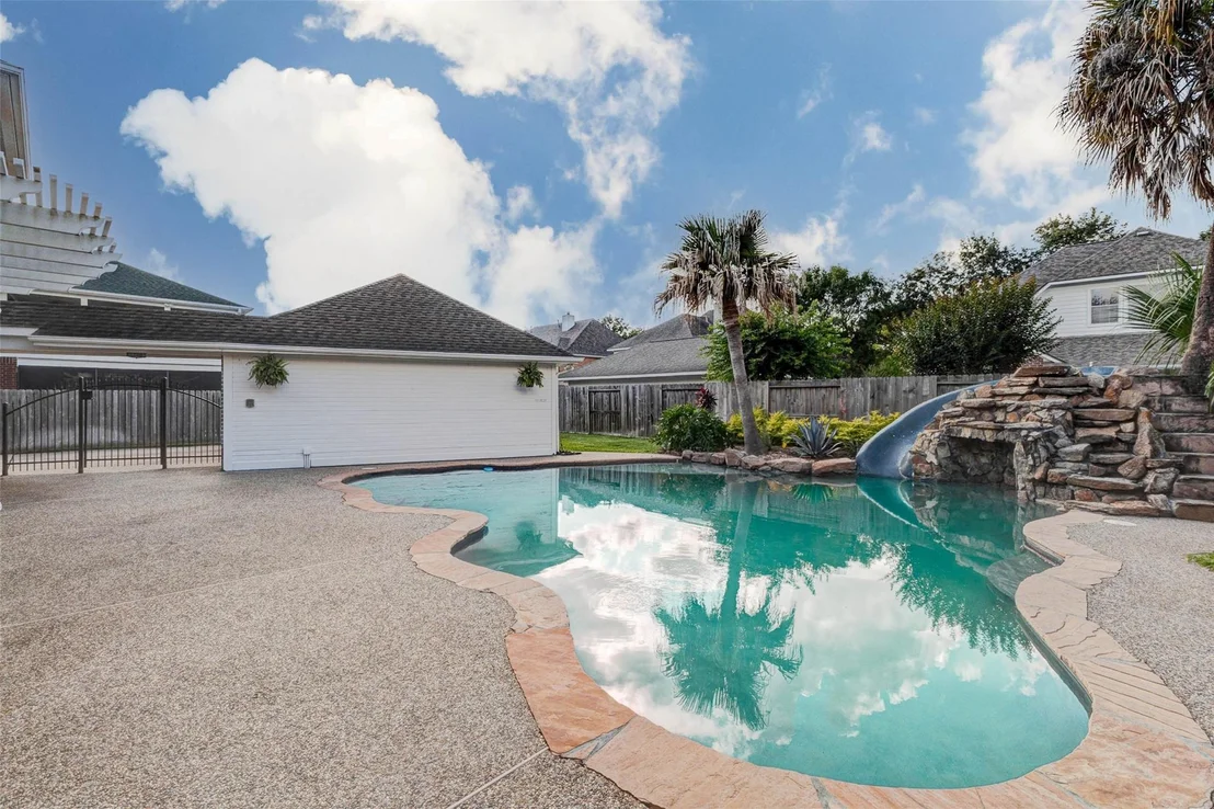 Photo of 2106 Shade Crest Drive