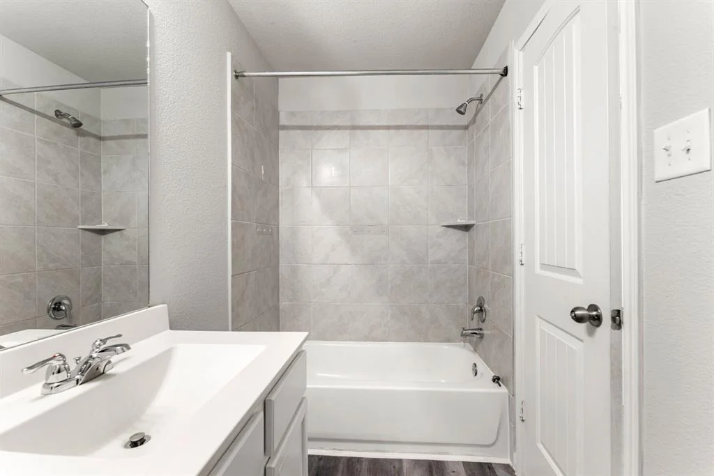 Photo of 24730 Bastiani Canvas Lane