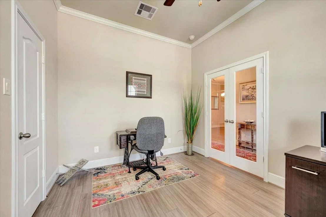 Photo of 640 Pertonila Lane