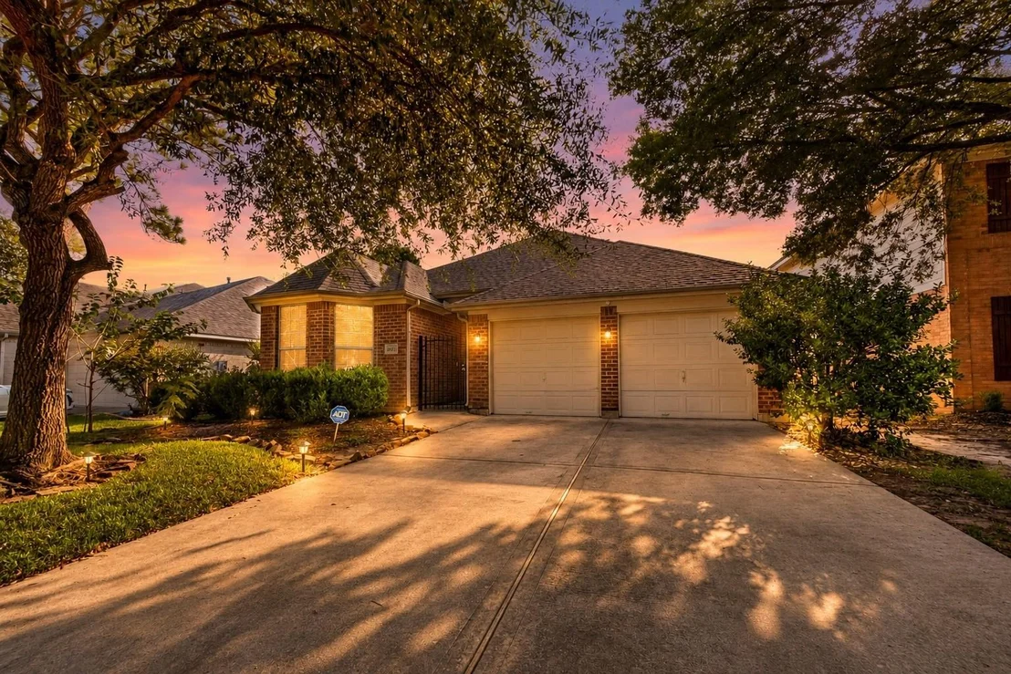 Photo of 10707 Lyndon Meadows Drive