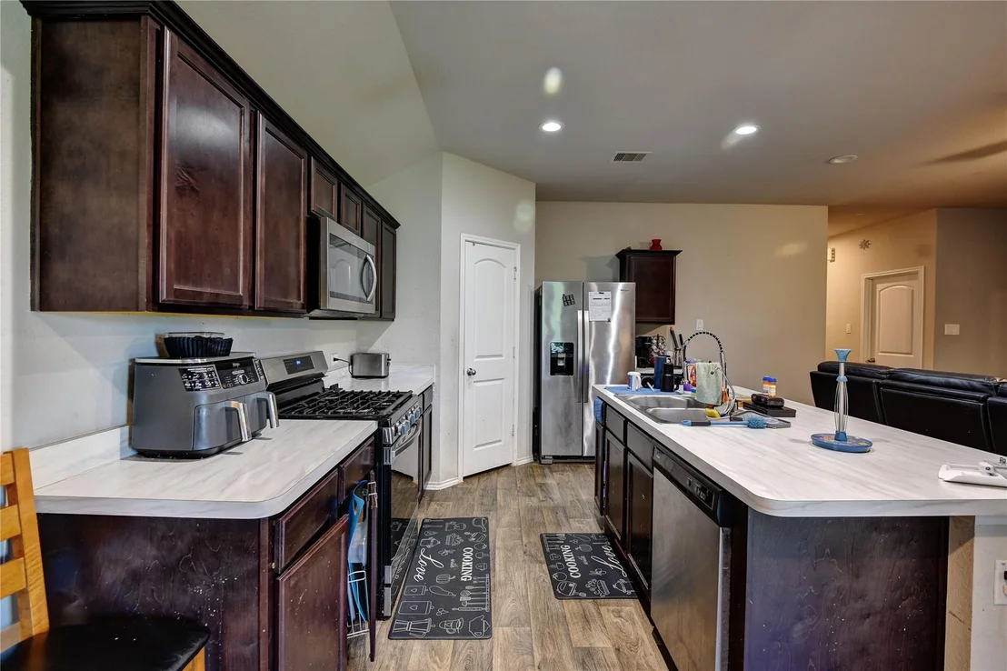 Photo of 5615 Tindarey Bluff Trail