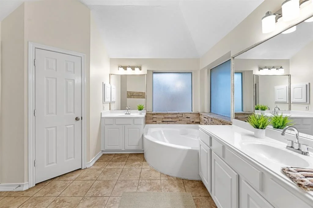 Photo of 15806 Spring Trail