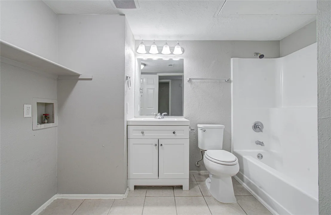 Photo of 24022 Four Sixes Lane