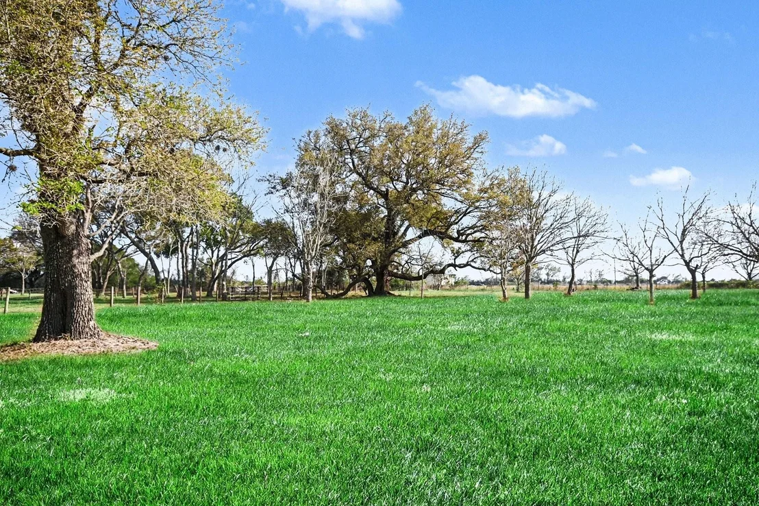 Photo of 21503 Pecan Bend Road