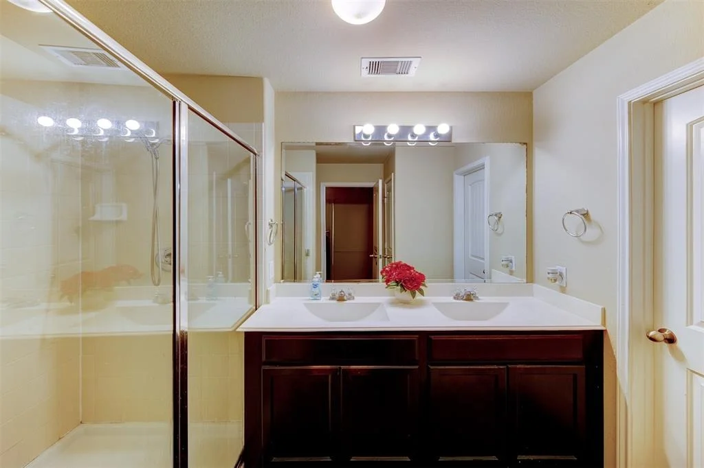 Photo of 75 Rodeo Drive
