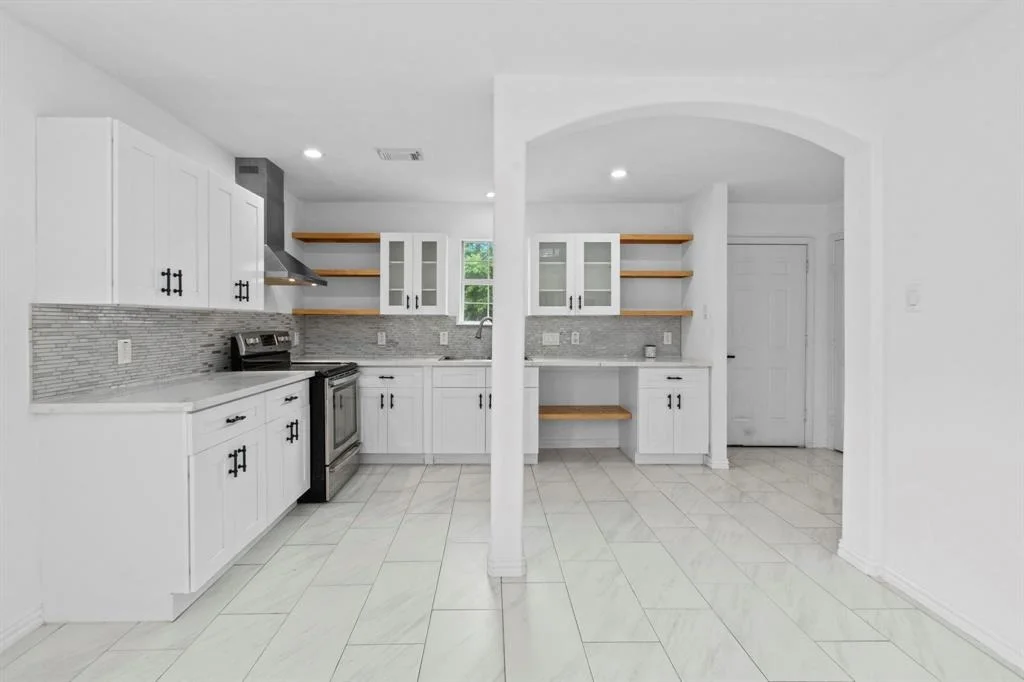 Photo of 6023 Glen Lee Drive