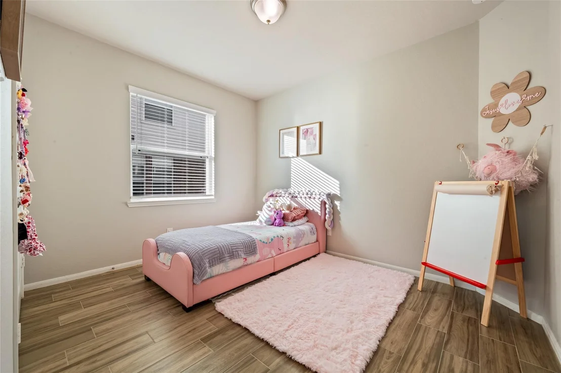 Photo of 119 Comal Drive