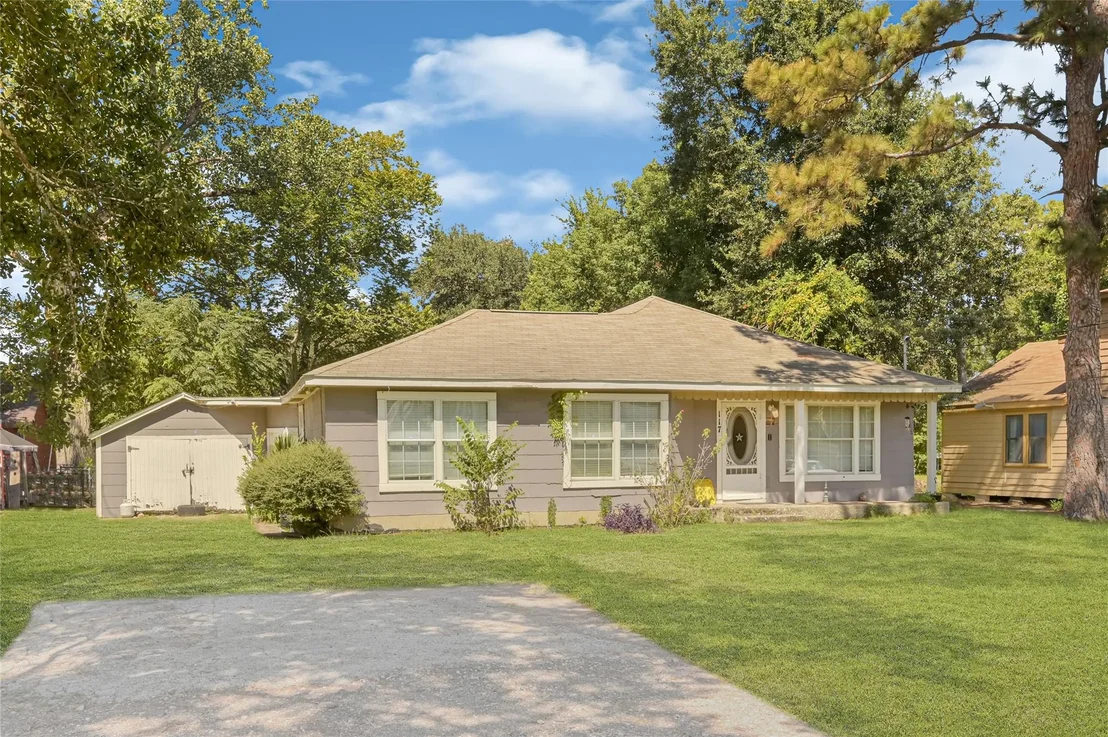 Photo of 117 Pecan Drive