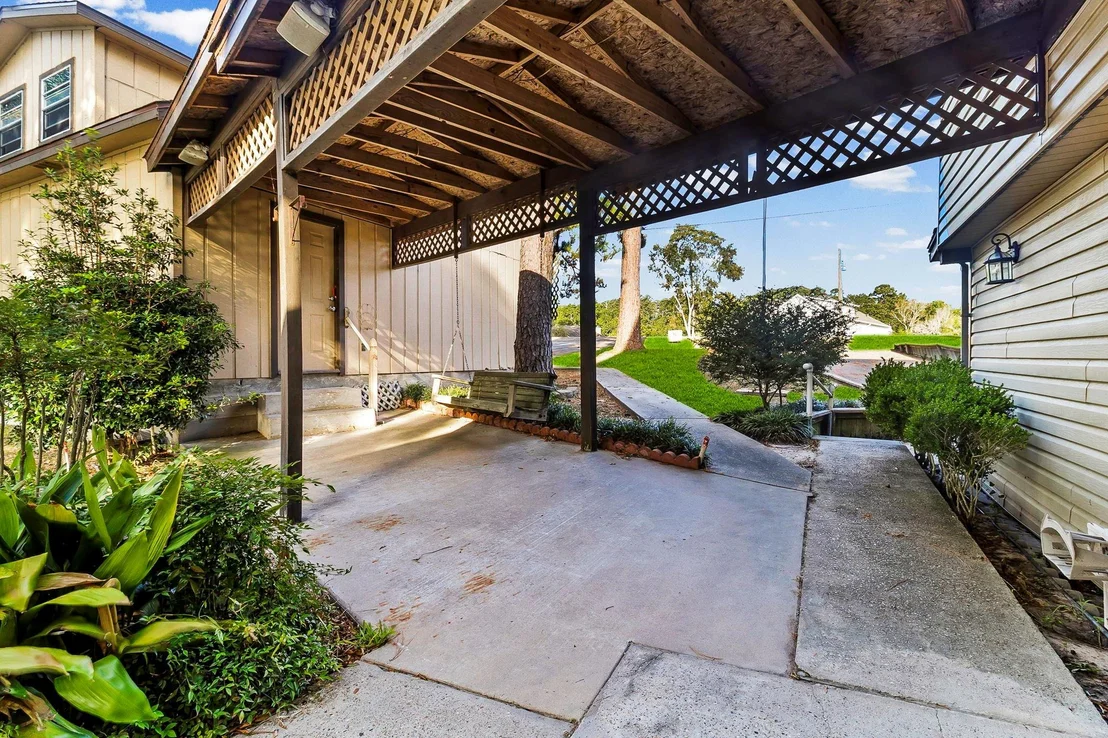 Photo of 554 Harbor Drive