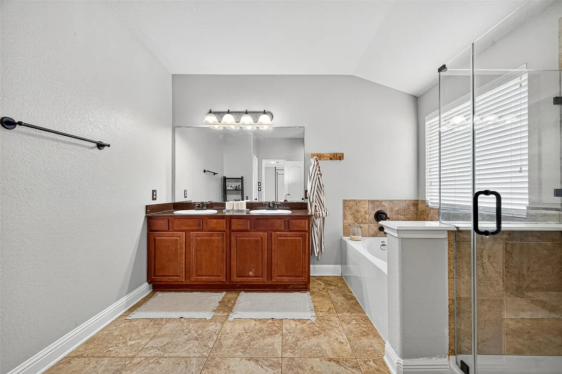 Photo of 16202 Peach Bluff Lane