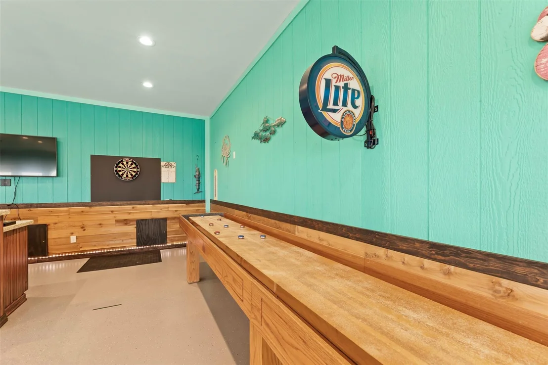 Photo of 742 Bay Drive