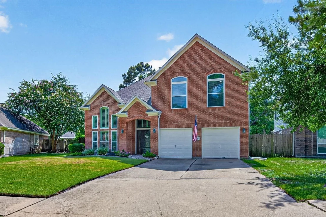 Photo of 16027 Charterstone Drive