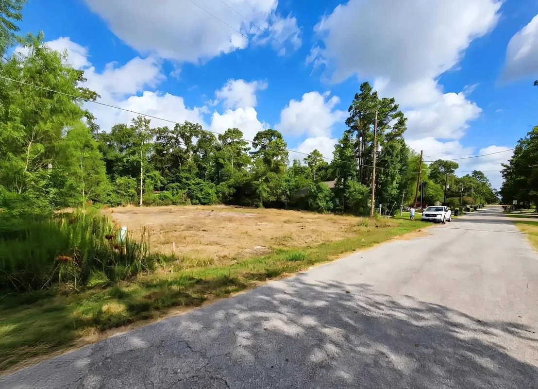 Photo of 10935 Fairview Dr