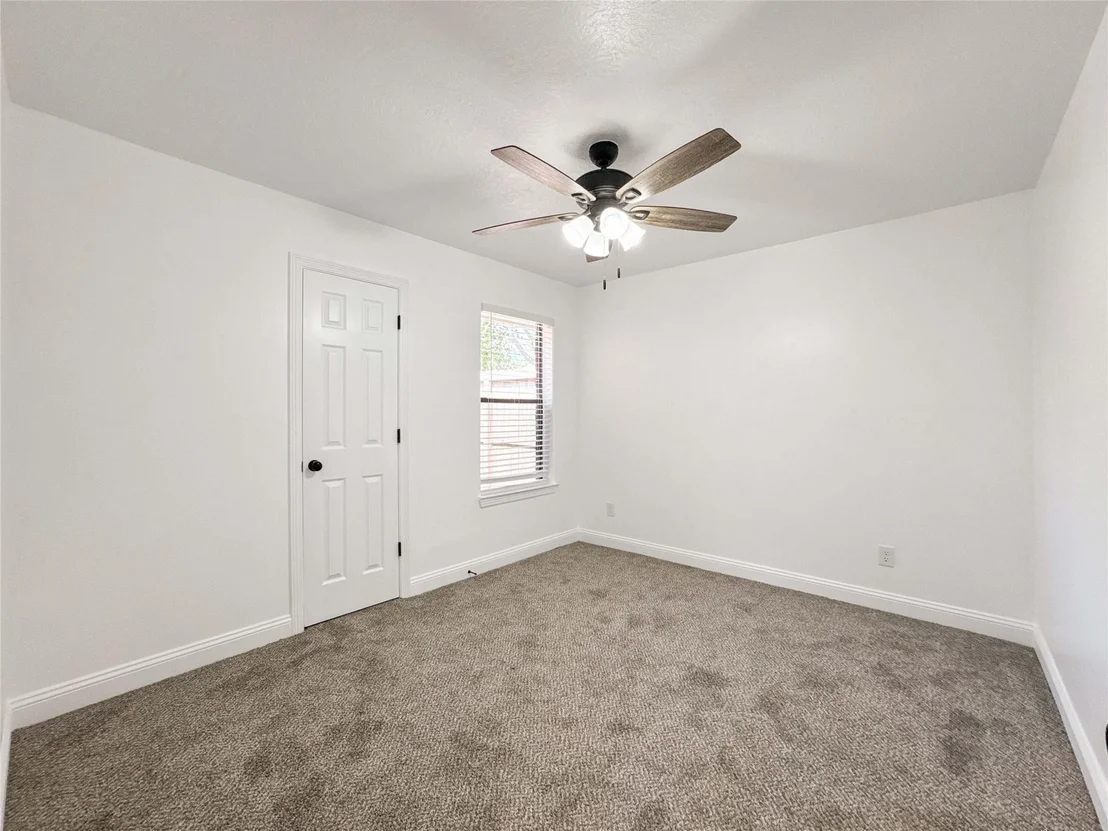 Photo of 406 Bluebird Lane
