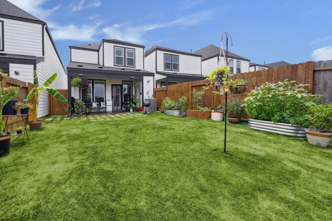 Photo of 3215 Creston Gate Drive