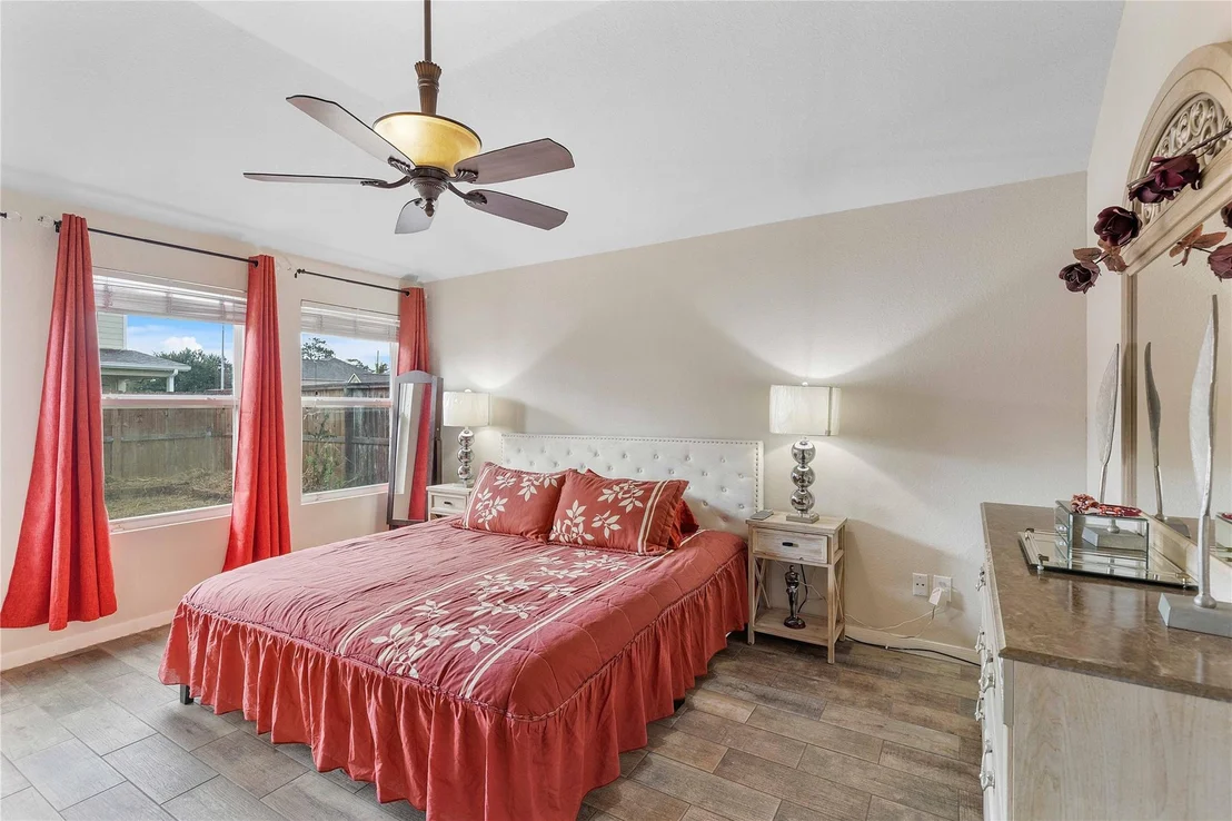 Photo of 11031 Bauer Elm Street