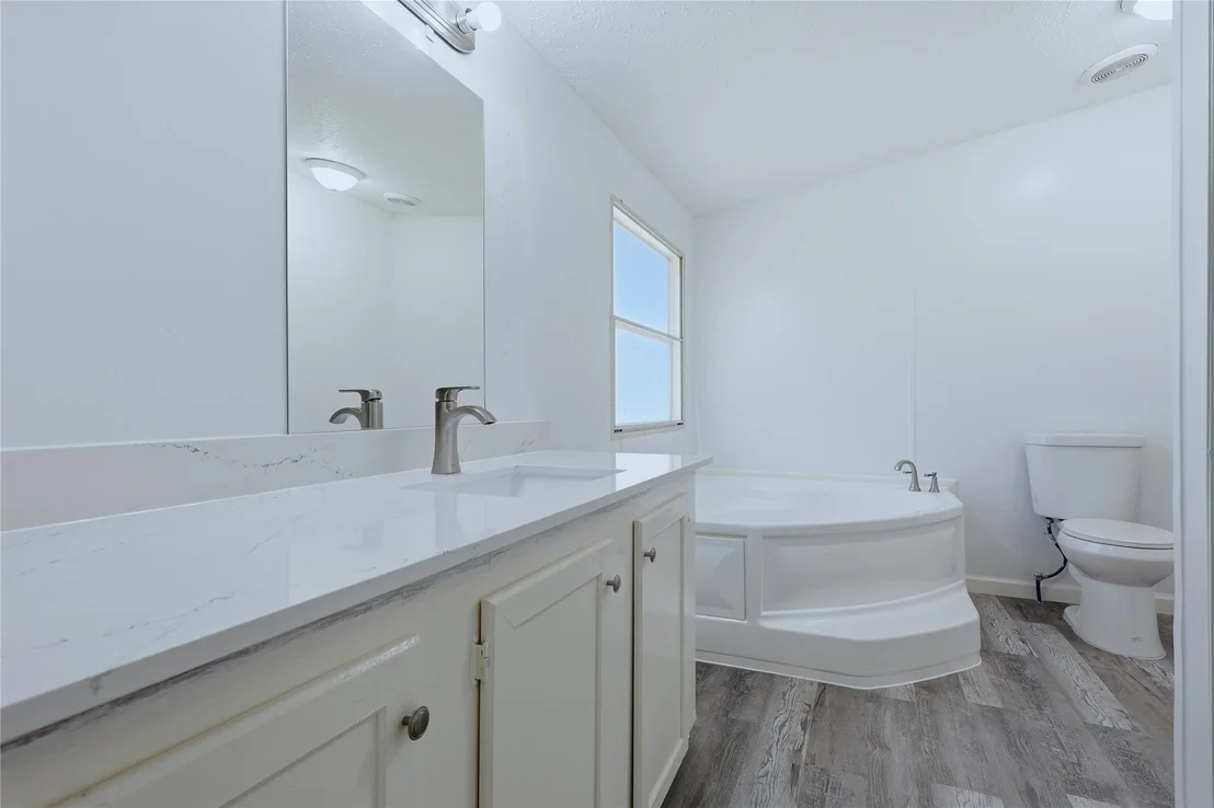Photo of 4484 Grand Oaks Drive