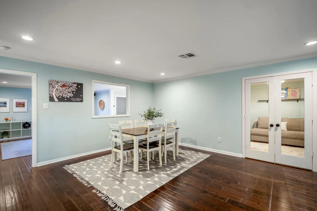 Photo of 4717 Benning Drive