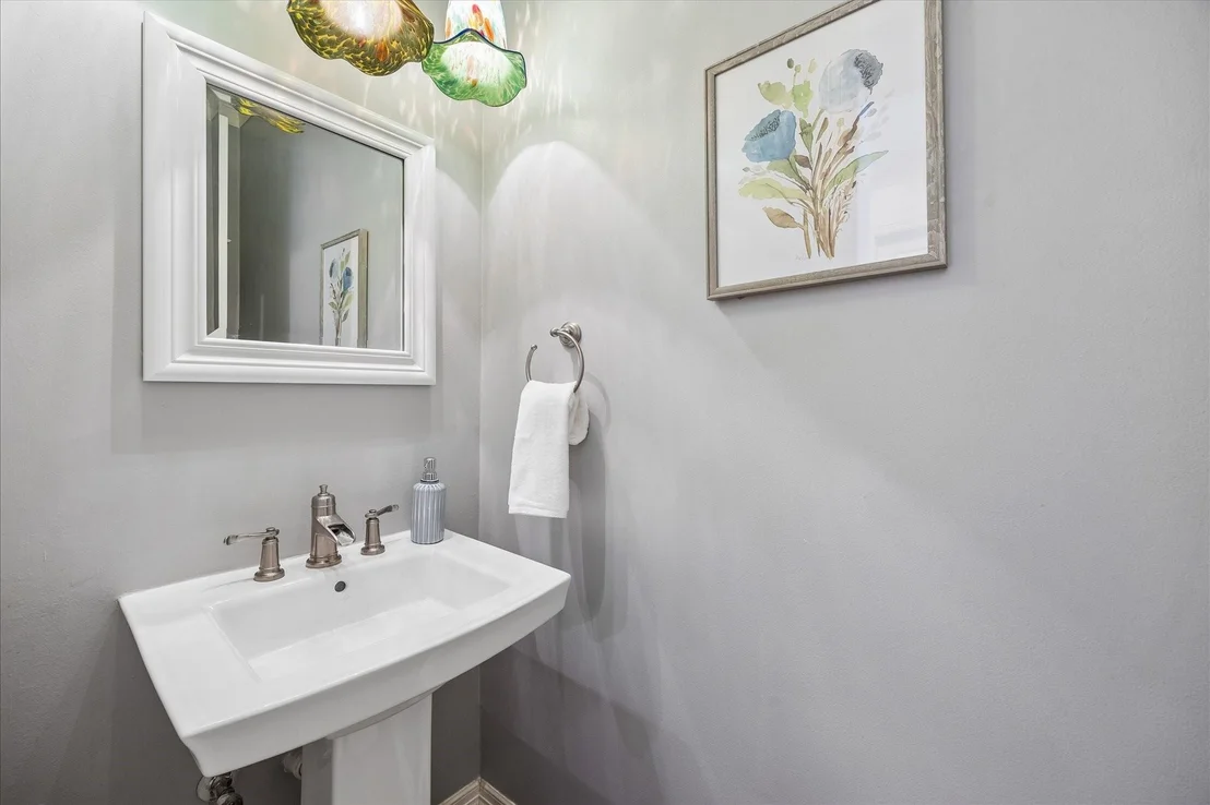 Photo of 4111 Sunset Boulevard