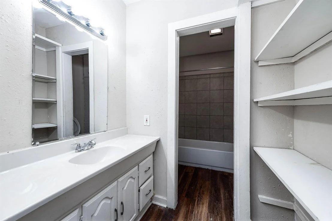 Photo of 7526 Antoine Drive