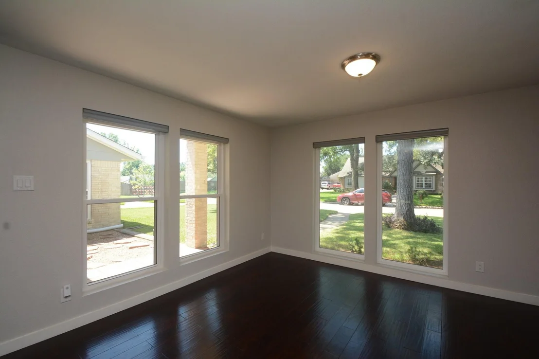 Photo of 2906 Shadowdale Drive