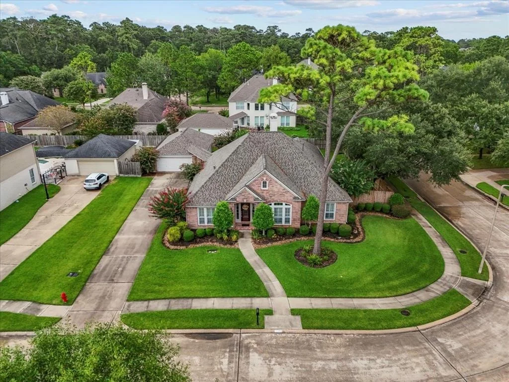 Photo of 911 Pine Breeze Drive