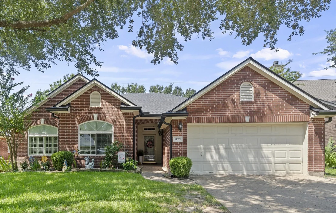 Photo of 14619 Bladenboro Drive