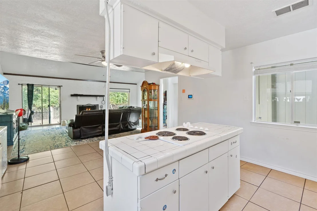 Photo of 1603 Cantrell Boulevard