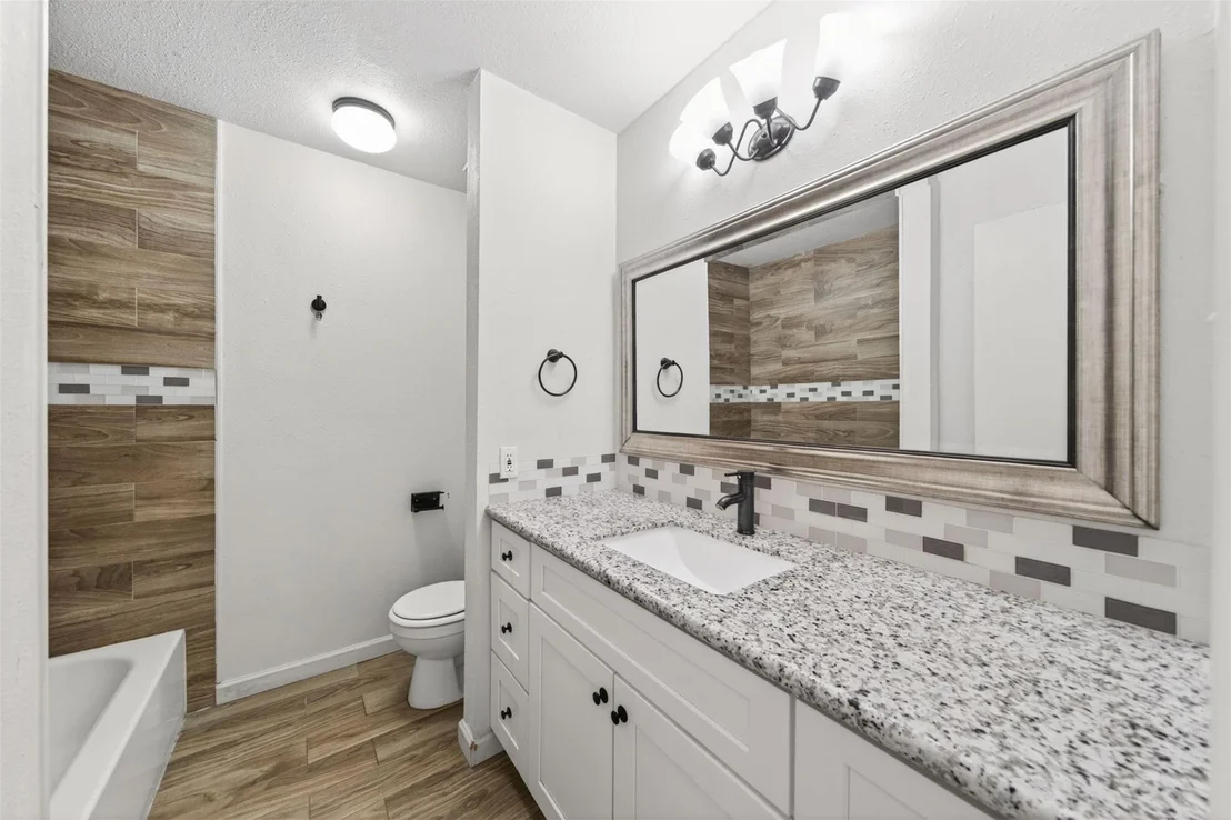 Photo of 17002 Dew Drop Lane