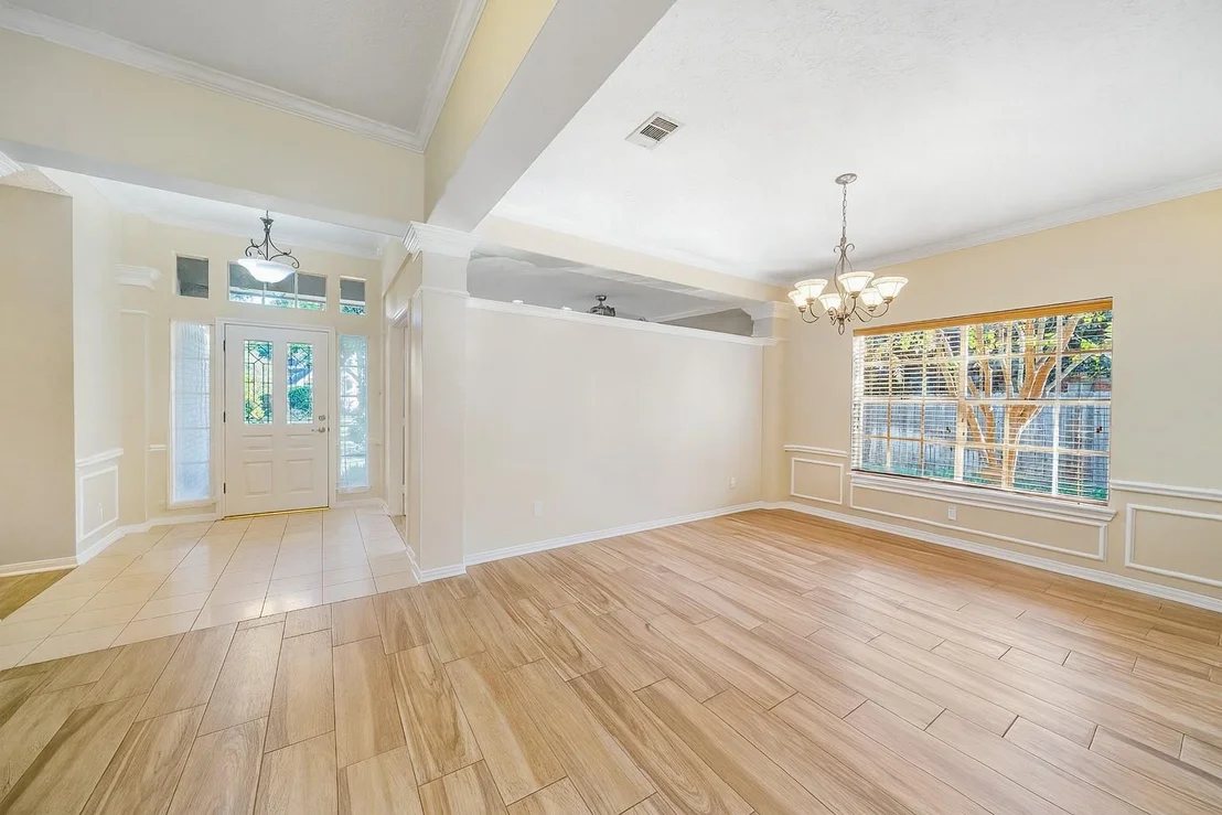 Photo of 15914 Meadowside Drive