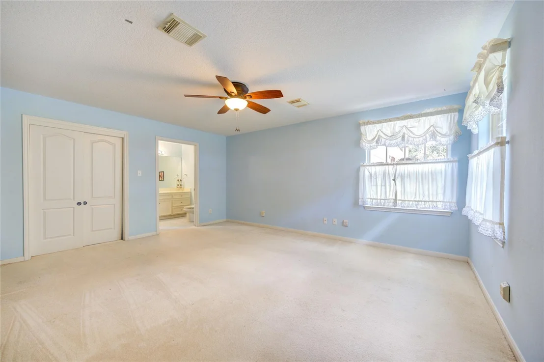 Photo of 391 Skipper Lane
