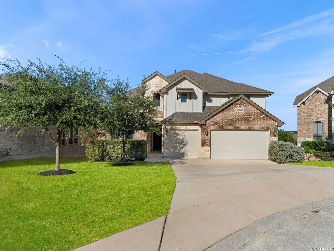 Photo of 27106 Falls Cv