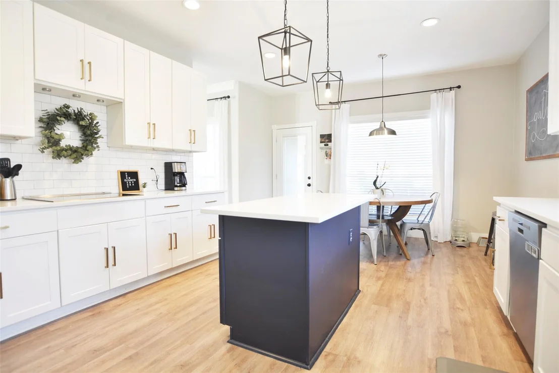 Photo of 506 Windsor Drive