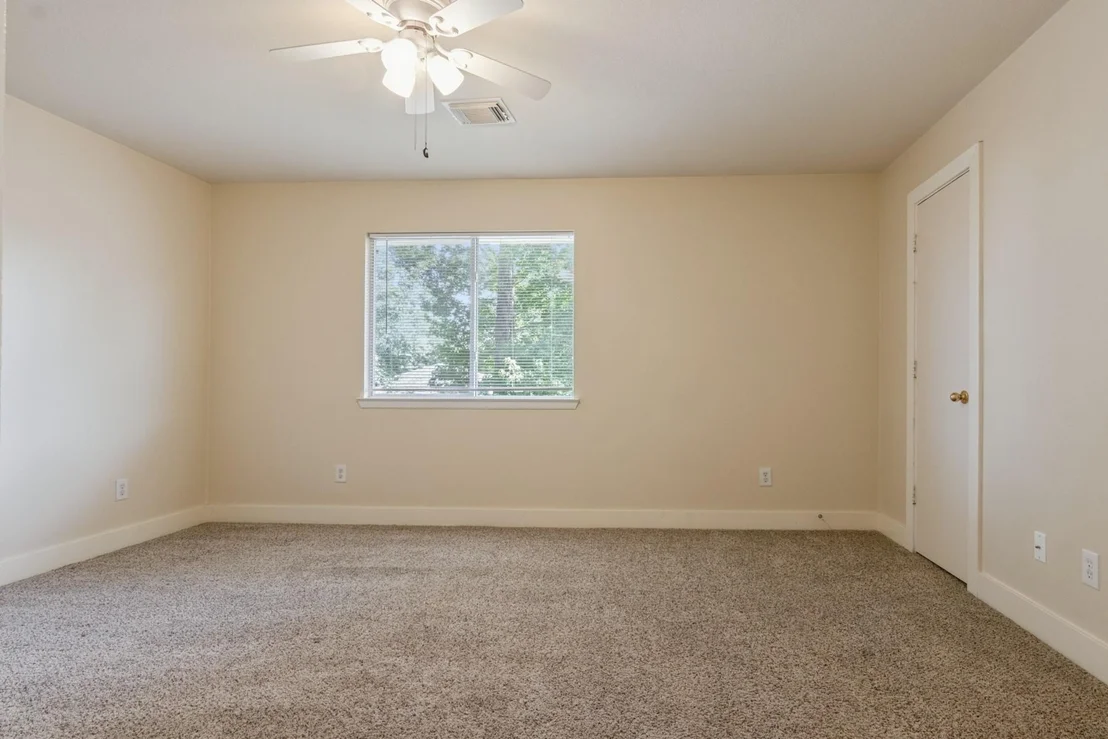 Photo of 439 Laurel Timbers Drive