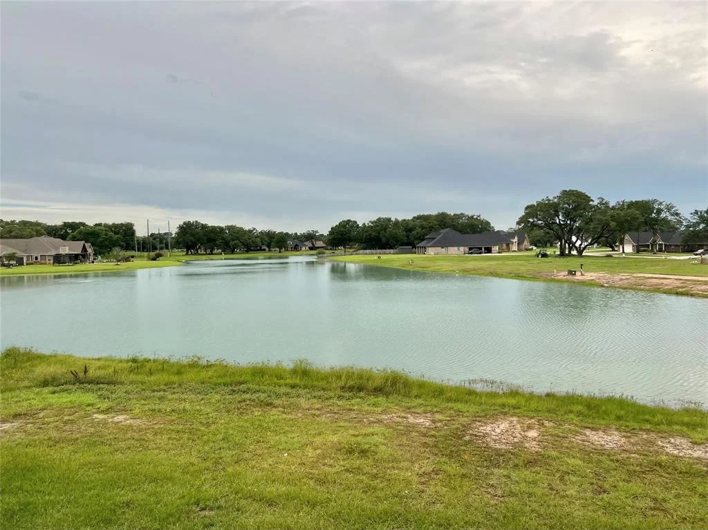 Photo of 839 Oak Ridge Drive